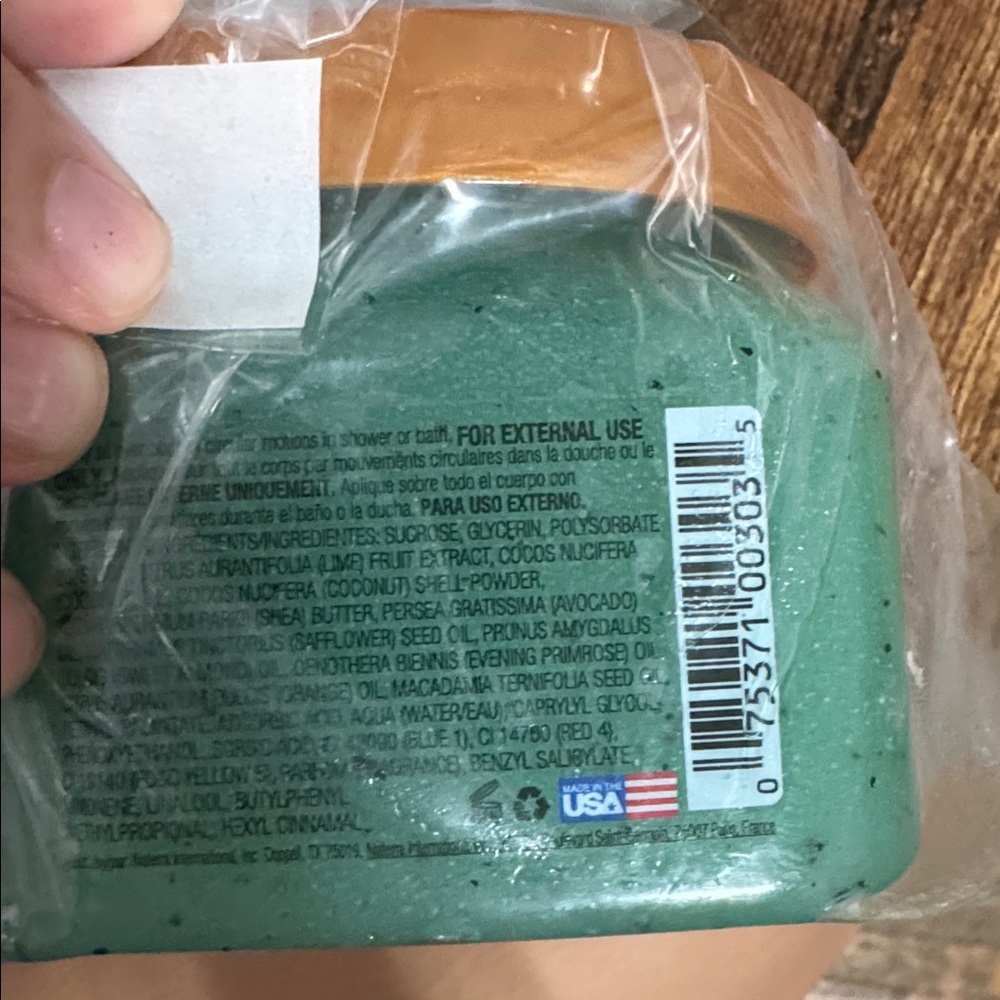 Tree Hut Coconut Lime Shea Sugar Scrub - Green - Picture 3 of 3